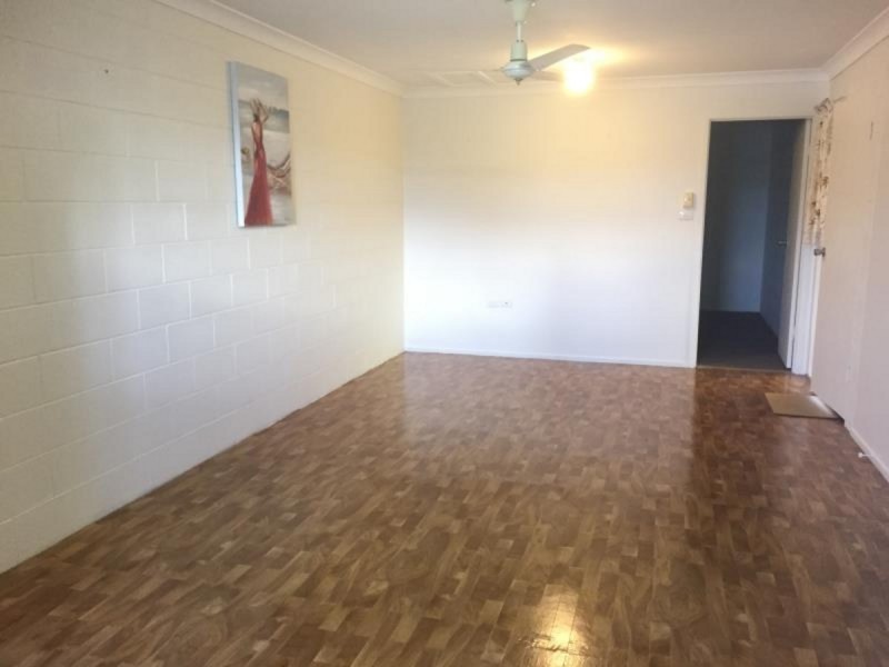 2/274 Carlton Street, Kawana QLD 4701